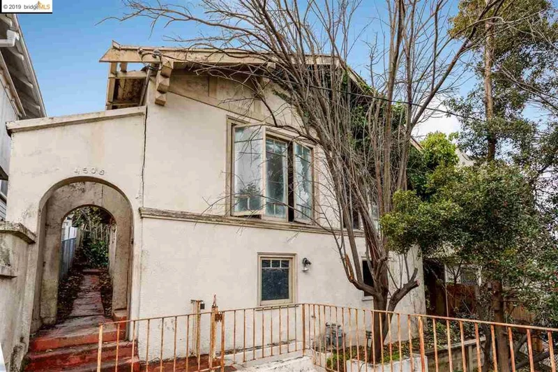 4505 Brookdale Ave, Oakland, CA 94619