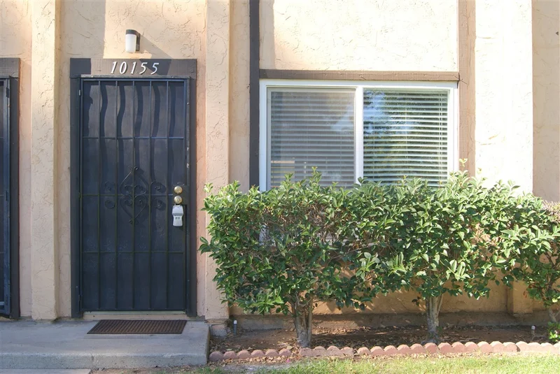 10155 Carefree Dr, Santee, CA 92071