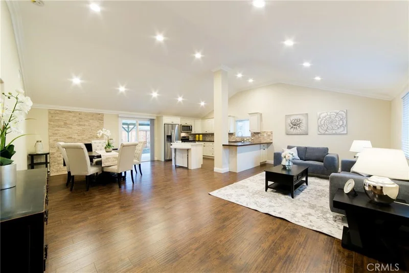 769 Wilson, Costa Mesa, CA 92627