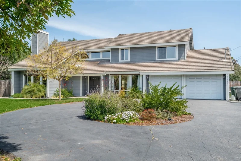 1030 Ora Avo Dr., Vista, CA 92084