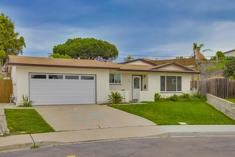 19 Plymouth Pl, Chula Vista, CA 91911