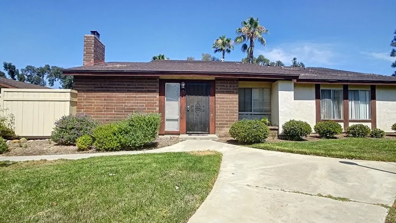 10079 Nuerto Lane, Spring Valley, CA 91977