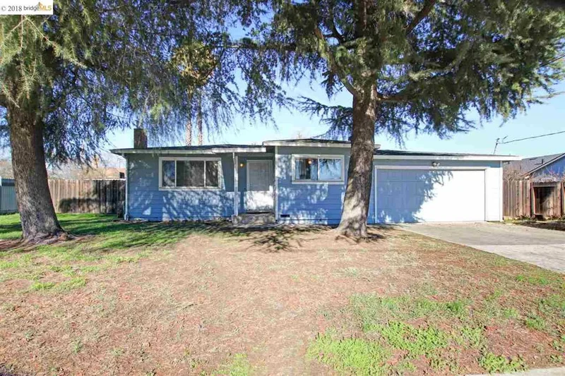 30 Malicoat Avenue, Oakley, CA 94561-2747