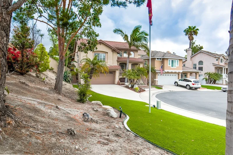 1 Carriage, Lake Forest, CA 92610