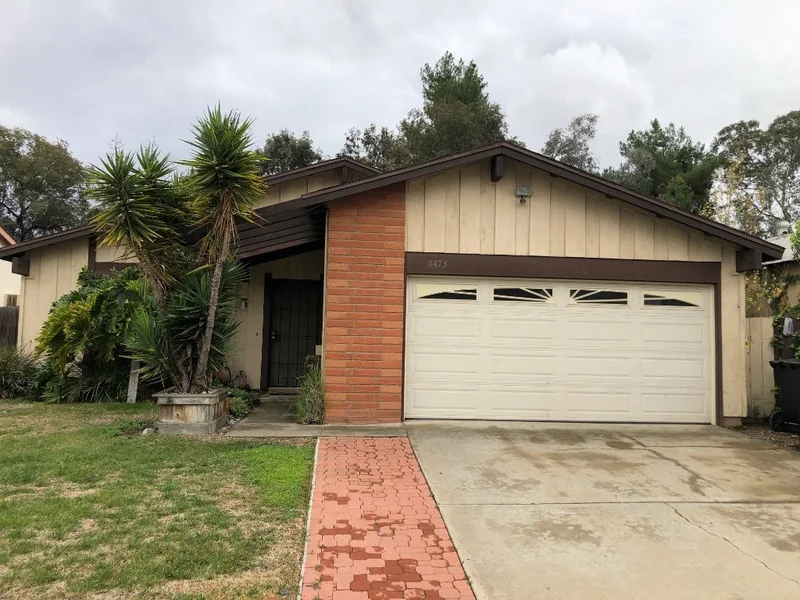 8473 Hydra Lane, San Diego, CA 92126