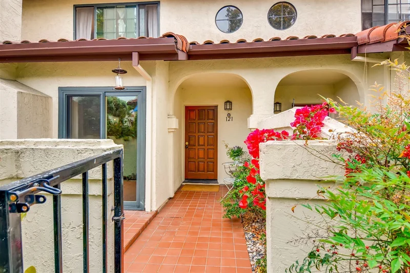 4155 Porte De Merano #121, San Diego, CA 92122