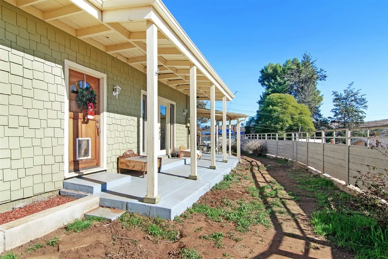 12350 Lemon Crest, Lakeside, CA 92040