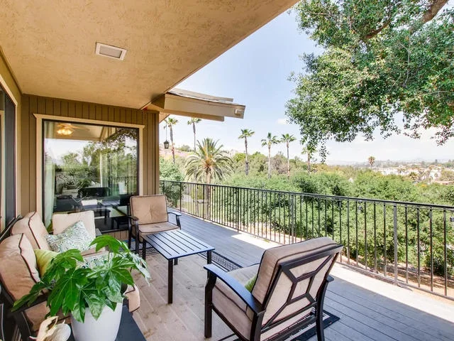 462 Lost Oak Ln, Escondido, CA 92025