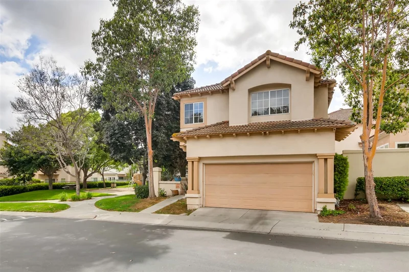 1046 Laguna Seca Loop, Chula Vista, CA 91915
