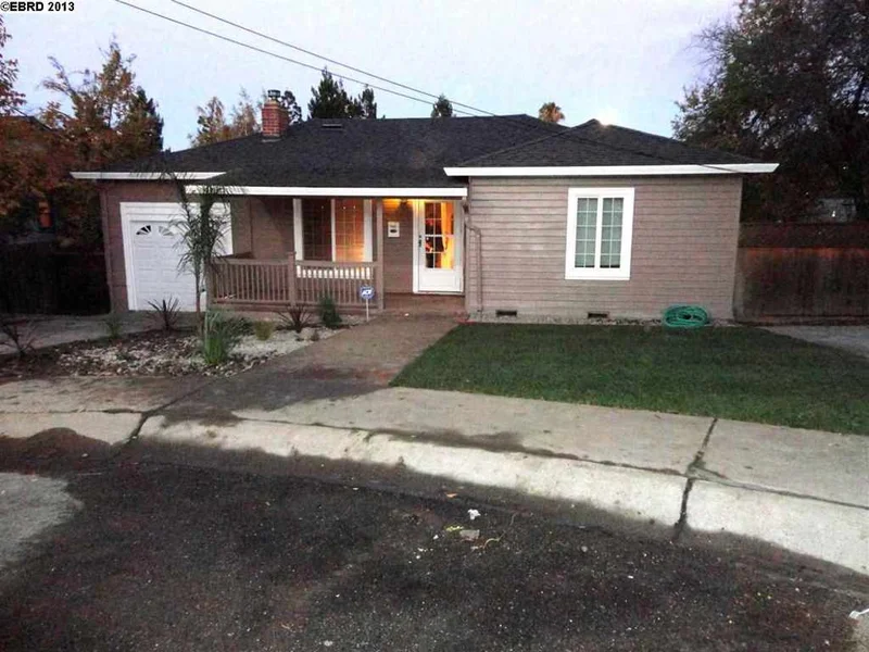 22516 Byron St, Hayward, CA 94541-3423