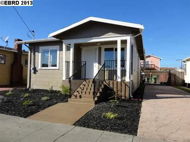 1227 Seminary Ave, Oakland, CA 94621