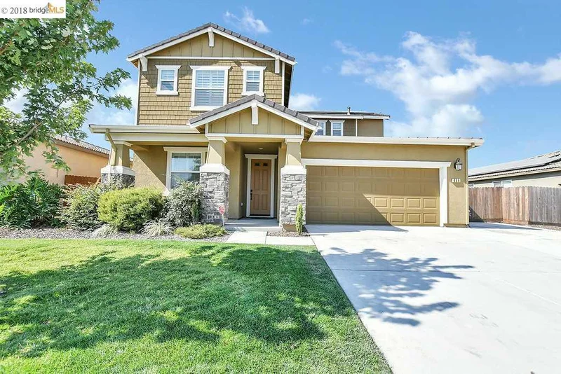 628 Monte Casa Street, Manteca, CA 95337