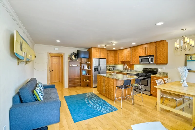 1049 Felspar St #28, San Diego, CA 92109