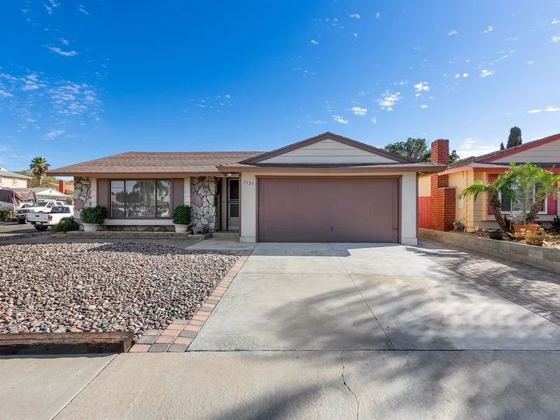 1123 Kenalan Dr, San Diego, CA 92154