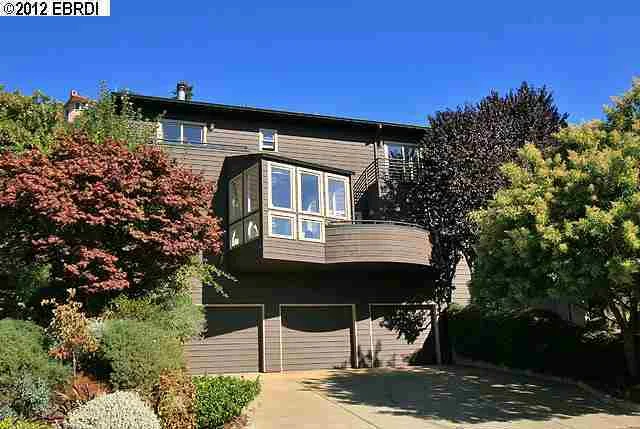 852 Mountain Blvd, Oakland, CA 94611-1825