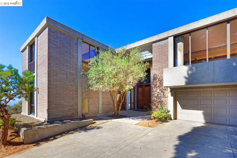8701 Don Carol Dr, El Cerrito, CA 94530
