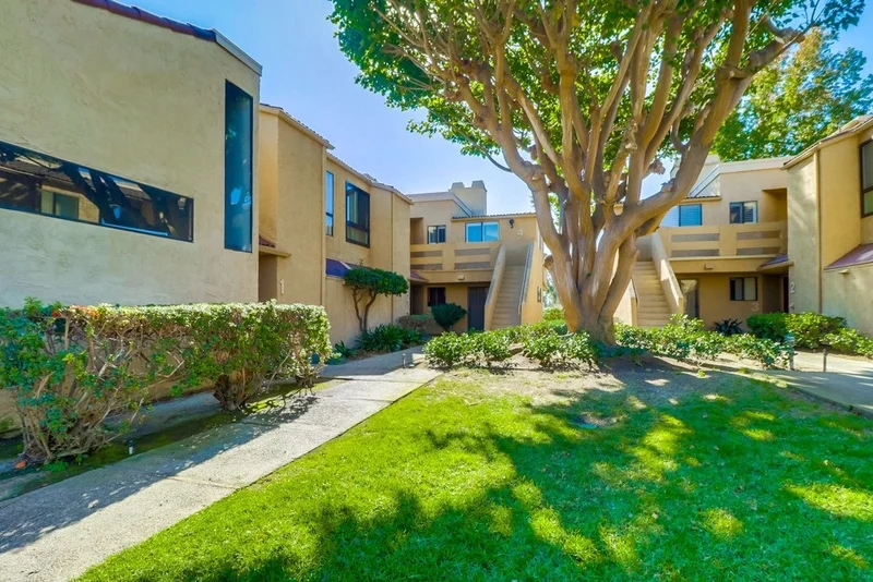 7904 Caminito Dia 4, San Diego, CA 92122