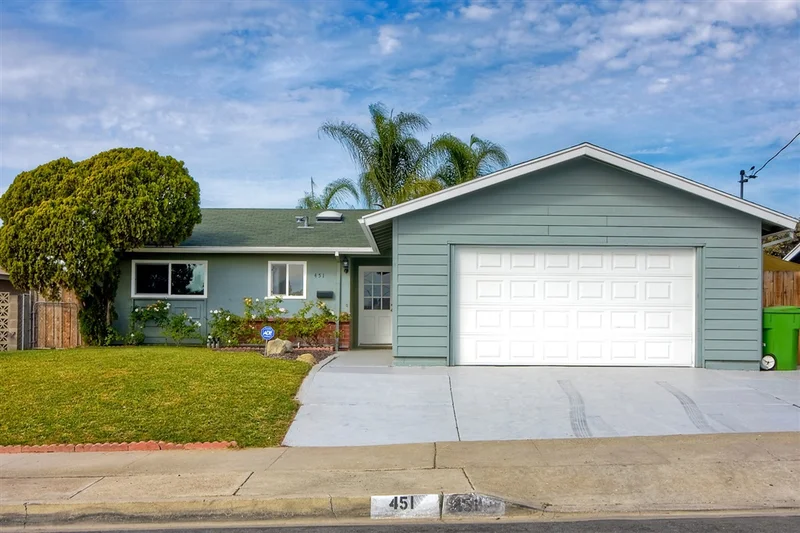 451 Redondo Drive, Oceanside, CA 92057