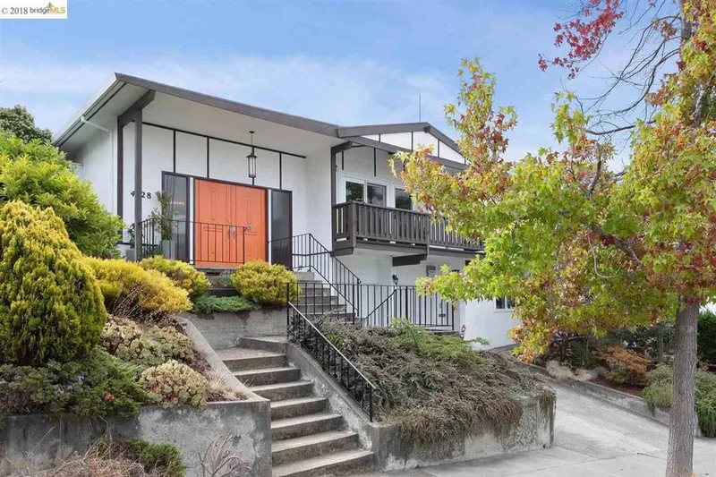 4128 Rhoda Ave, Oakland, CA 94602