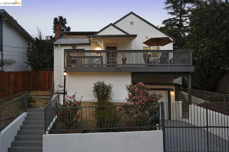 7790 Hillmont, Oakland, CA 94605