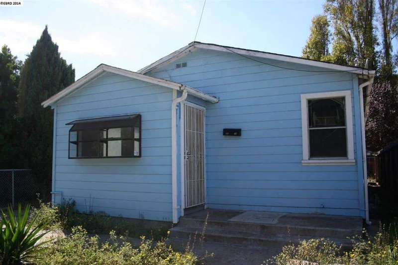 6234 Bernhard Ave, Richmond, CA 94805-1658