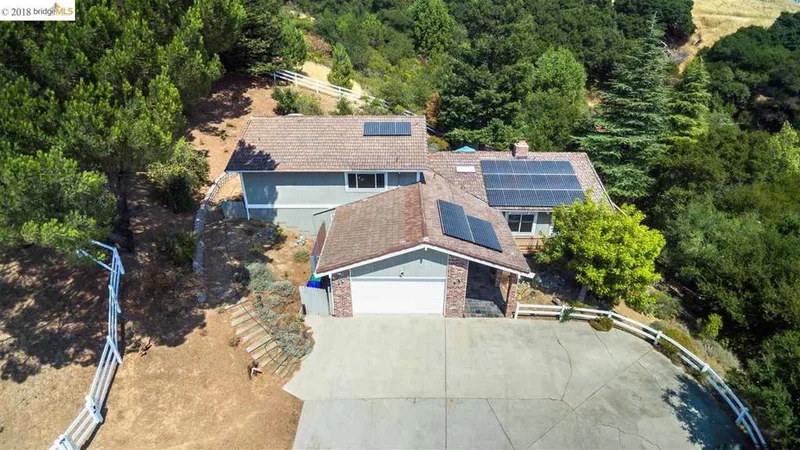 5590 Alhambra Valley Rd, Martinez, CA 94553