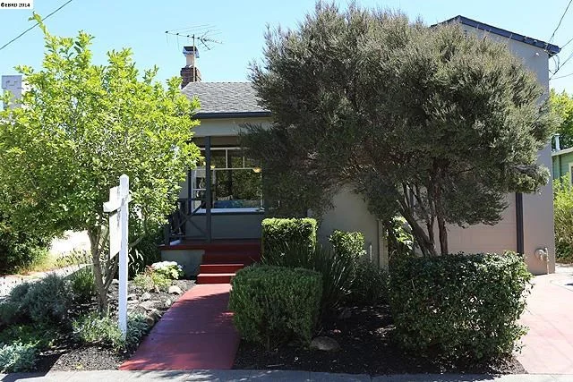 1124 Chaucer St, Berkeley, CA 94702-2033