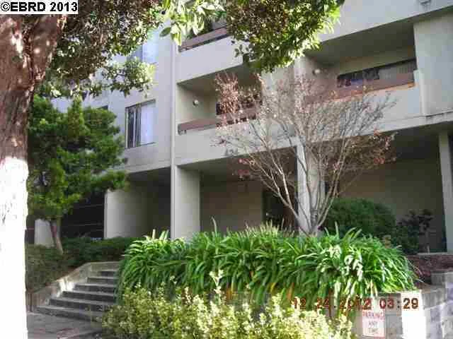 424 Orange St #204, Oakland, CA 94610-2925