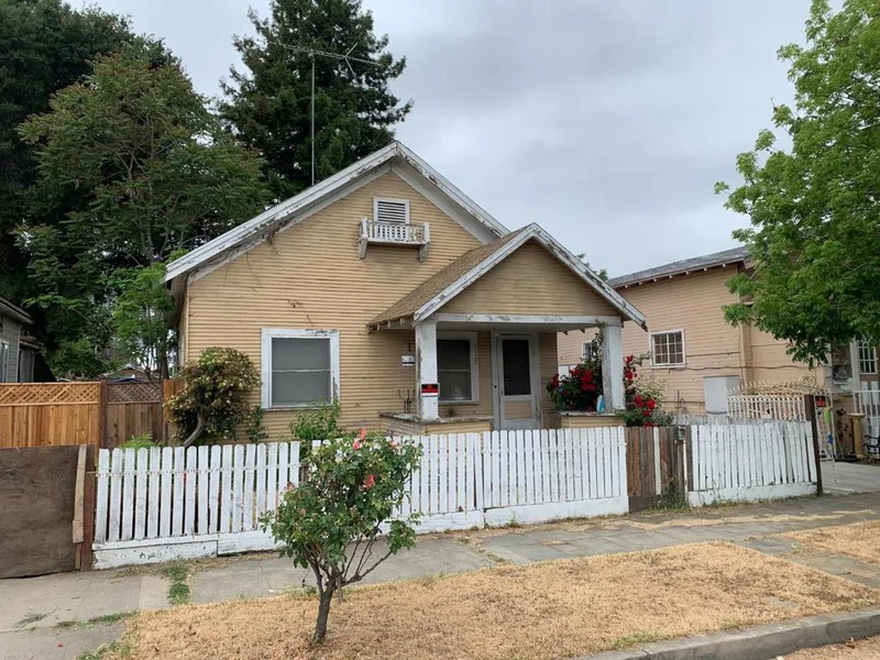 1137 8th, San Jose, CA 95112