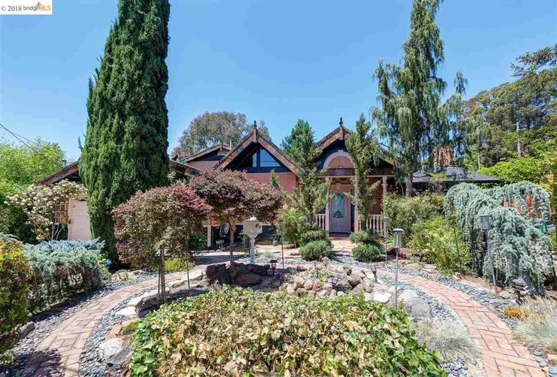 2585 Wright Ave, Pinole, CA 94564