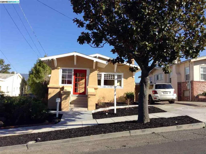 4618 Walnut St., Oakland, CA 94619