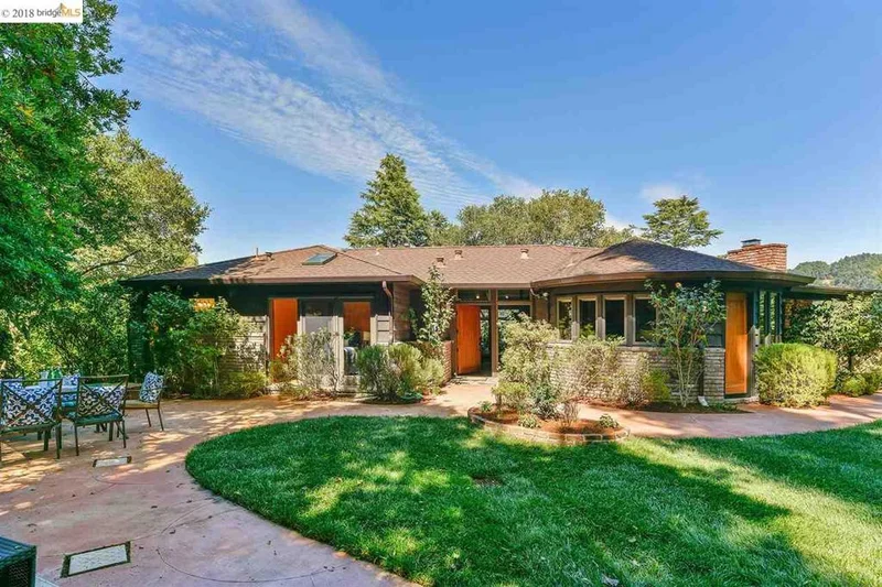 1144 Hillview Rd, Berkeley, CA 94708