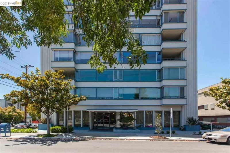 2550 Dana St #6C, Berkeley, CA 94704