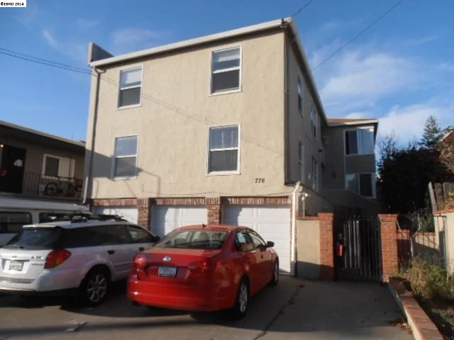 776 59th St #3, Oakland, CA 94609-1418