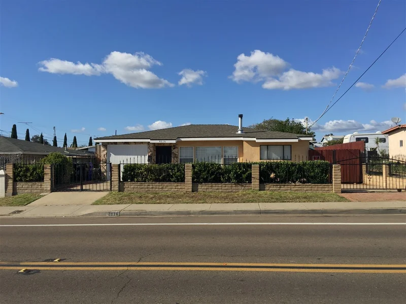 4616 Hilltop, San Diego, CA 92102