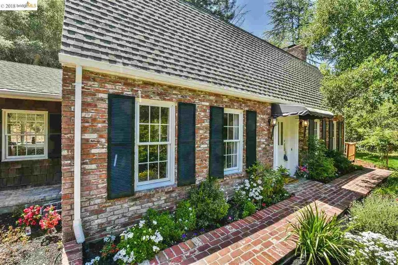 547 Miner Rd, Orinda, CA 94563