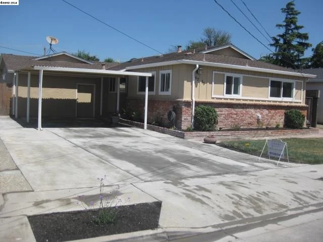 6215 Madelaine Dr, Newark, CA 94560-1735