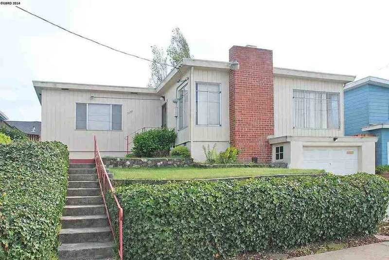 5538 Van Fleet Ave, Richmond, CA 94804-5944