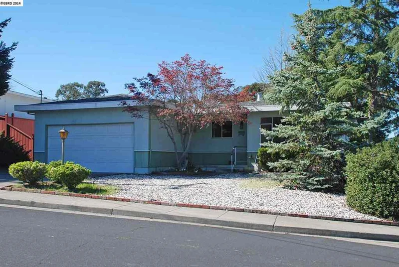 2688 Henry Ave., Pinole, CA 94564-1361