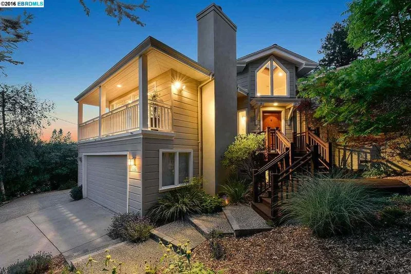 226 La Espiral, Orinda, CA 94563