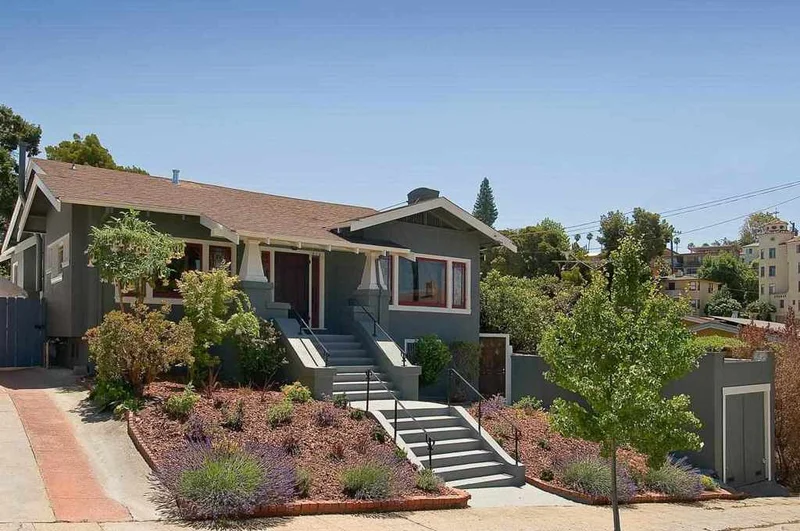 512 Spruce St, Oakland, CA 94606-1525