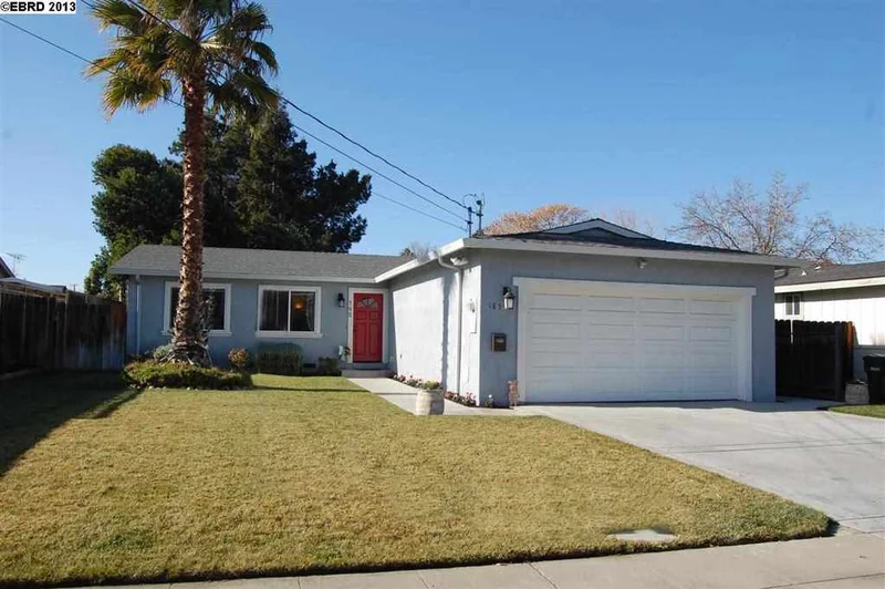 185 Barber St, Livermore, CA 94550-3338