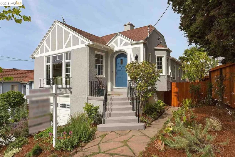 6315 Roanoke, Oakland, CA 94618-1938