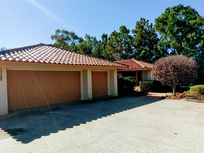 12385 Rue Fountainbleau, San Diego, CA 92131