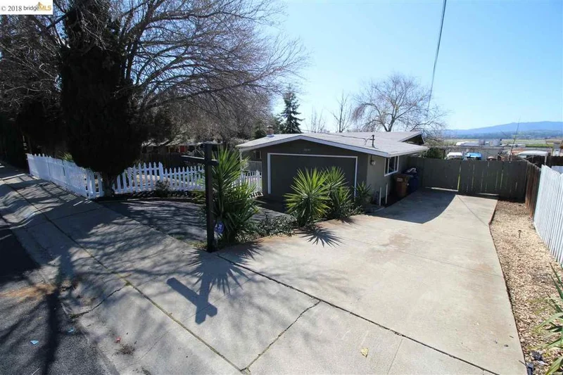 1890 Solano Way, Concord, CA 94520