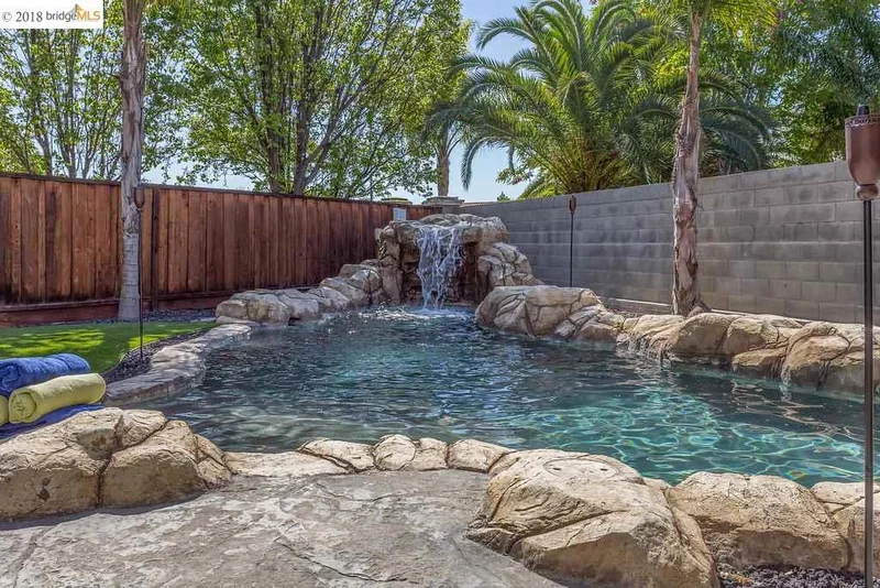 1044 Dawn Ct, Brentwood, CA 94513