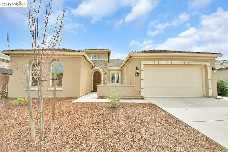 1122 Clearwater Creek Blvd, Manteca, CA 95336