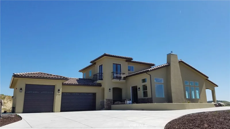 2735 Glenbrook, Paso Robles, CA 93446
