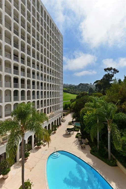1001 Genter #9G, La Jolla, CA 92037
