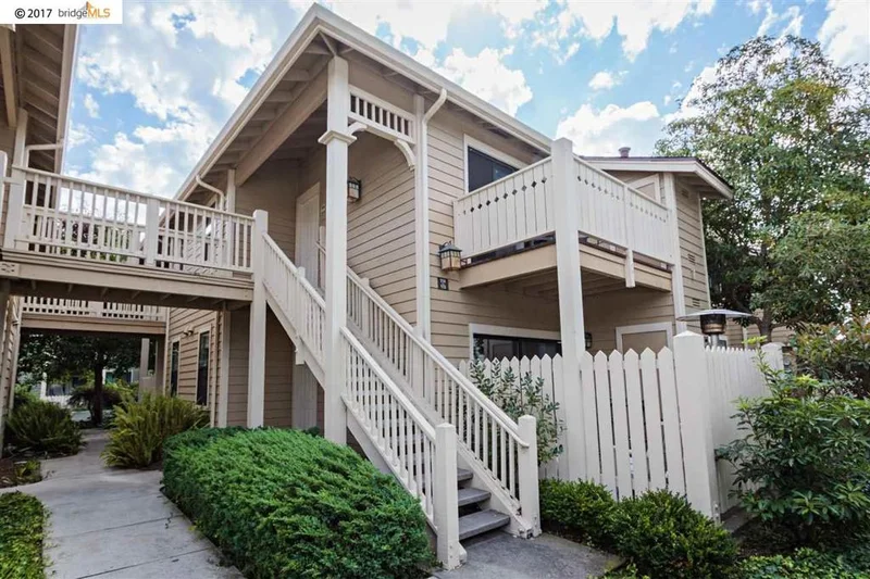 115 Lakeshore Ct., Richmond, CA 94804